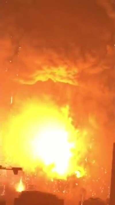 A man records the massive 2015 Tianjin, China explosions in a somewhat close view.