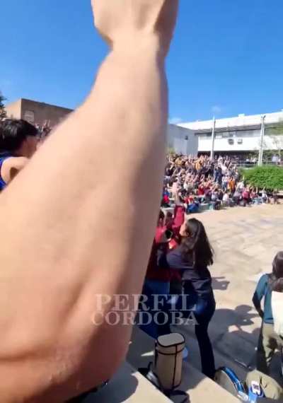 Estudiantes de la Universidad Nacional de R&iacute;o Cuarto (C&oacute;rdoba) votan no tomar la universidad 