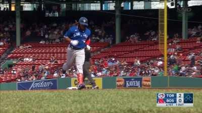 [Highlight] Vladdy Little rocks one 439 feet for his MLB-leading 20th home run of the season