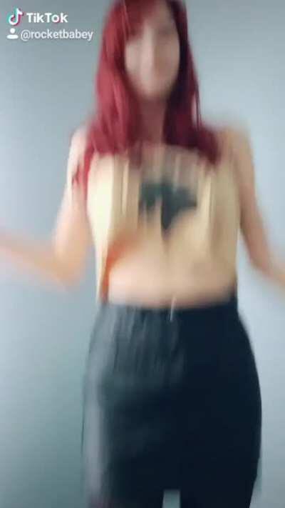 The amazing @rocketbabey (NSFW)