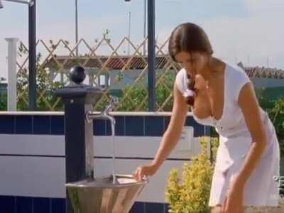 I love this temptation of Manuela Arcuri