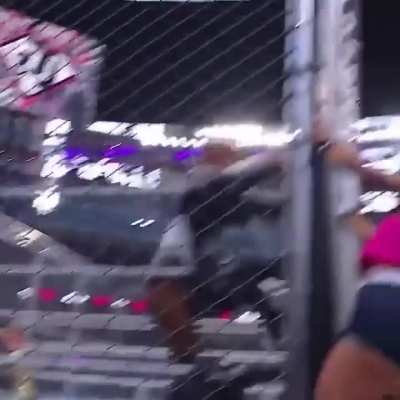 When Becky Lynch thought she “outsmarted” AJ Lee at War Games. 😭