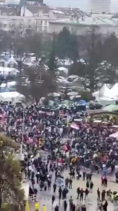 Evo i video snimka LRAD uređaja.