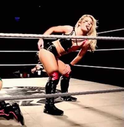 Jiggly Toni Storm 👅