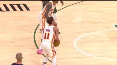 [Highlight] Trae Young shimmies then drains the three.