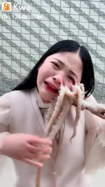HMC while I eat this live octopus