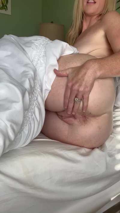 Tell your boss your going to be late for work