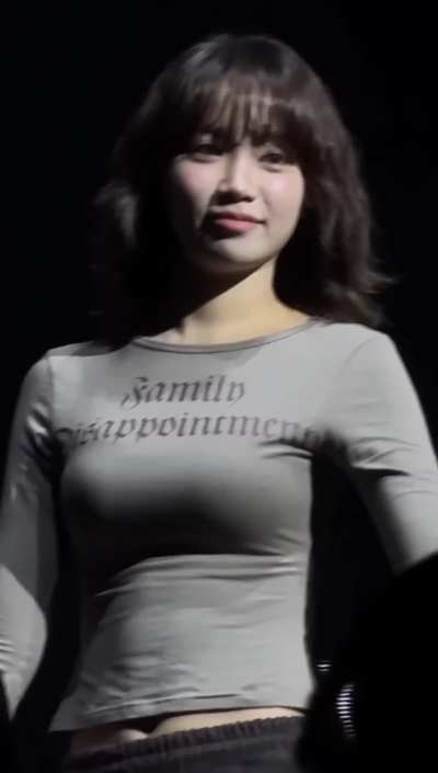 LE SSERAFIM - Chaewon