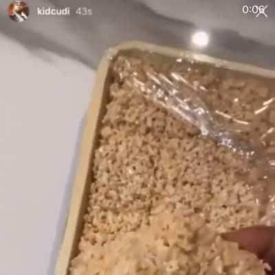 It is 12:00 at midnight and I was just about to finally fall asleep when I thought of this, and I immediately got up to make this. No regrets.