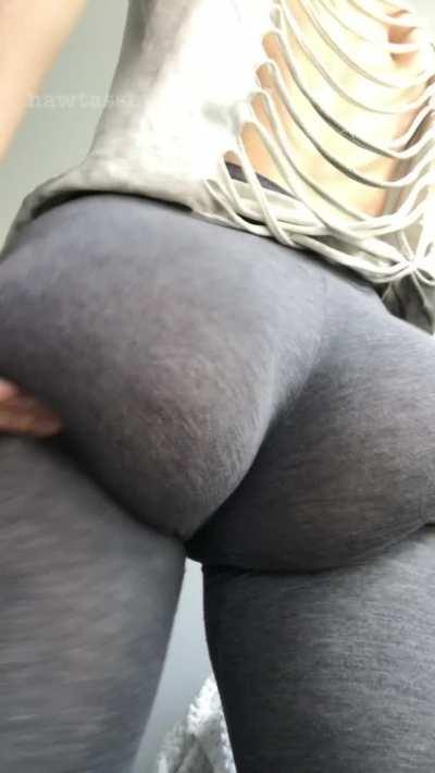 having juicy ass and sexy accent gets me free guac and chips with my tacos at the local taco joint