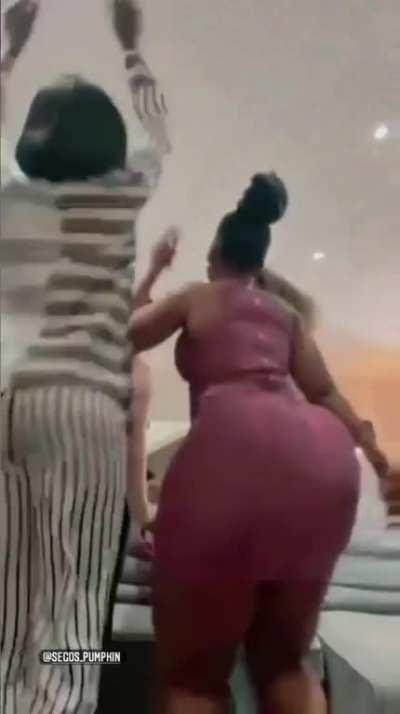 🍑🔥