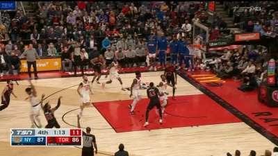 [Highlight] Gary Trent Jr. finally sinks the 3 pointer for the lead after the Raptors get multiple attempts