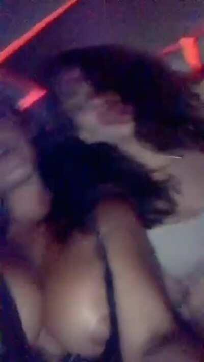 Ana Montana - Nip Slip! 🍒