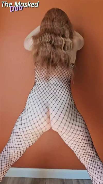 Watch it shake in the fishnets