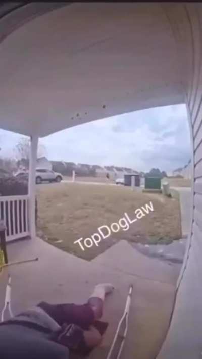 meanwhile in USA / broke another leg the same day!