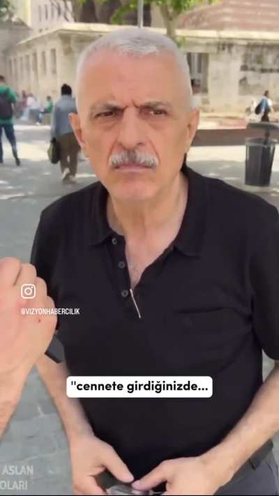 Diamond temayı izleyen bir amcamız ☝🏻☝🏻☝🏻 ☪️🕋