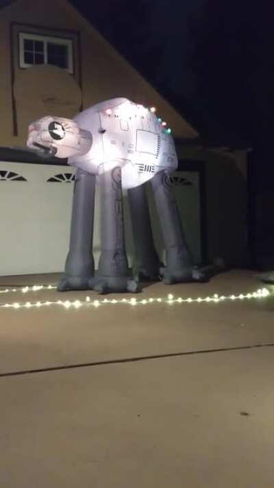 How Luke Skywalker takes down the decorations.