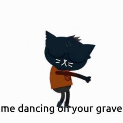 Mae doing Mae things