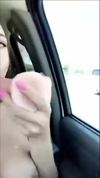 Car sloppy blowjob chick - who is she?!