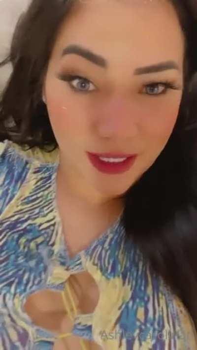 Ashley pechugona 🤪