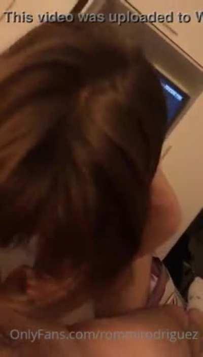 Ex novia de leo venegas tiene un monton de videos mas si consiguen compartan