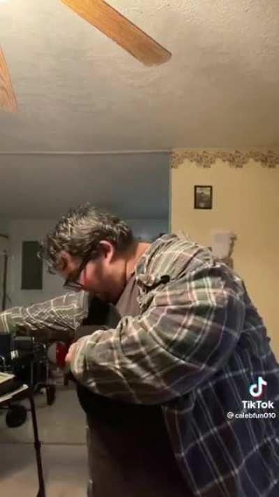 I hate and love tik tok.