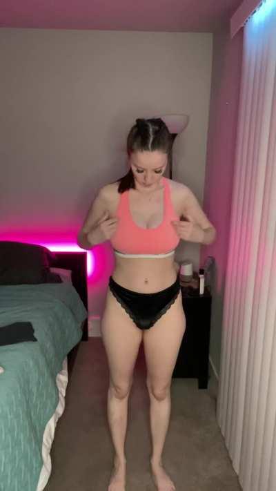 DO U LIKE NURSES ? (👇🔥ALBUM IN THE COMMENTS👇🔥 )