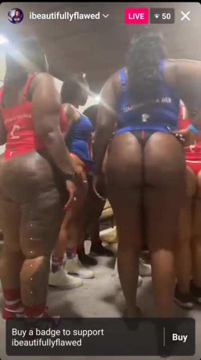 Just until the after party... Thickoverload knows how to use her brain when it comes to these events