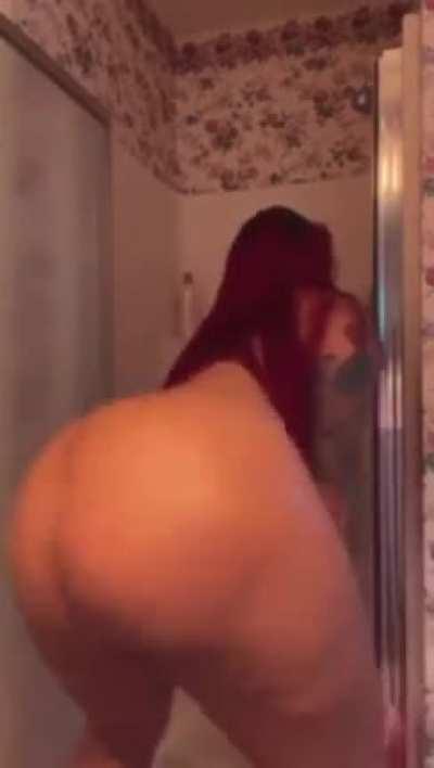 Ⓜ️ilfy Ⓜ️arie