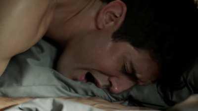 Melissa Barrera Pegging - Vida S2 E6 (2019)