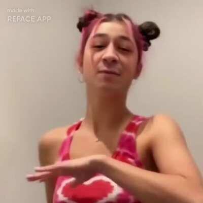 Alex becomes a D'Amelio