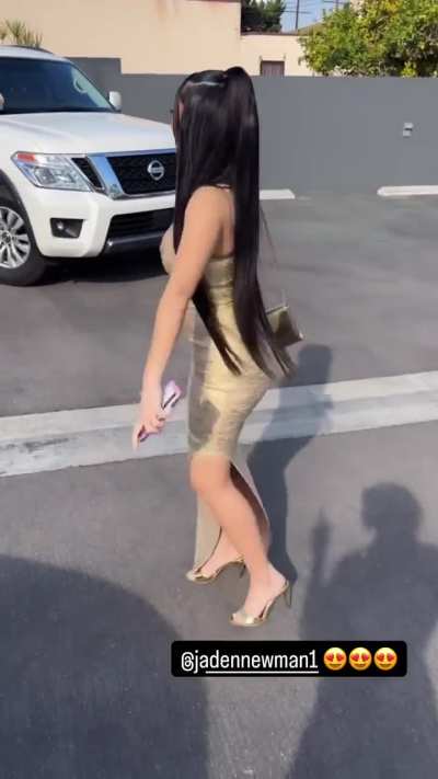 Jaden Newman ready for the Grammys | via Reni's IG story (02-02-25)