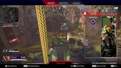 Hey guys! I've found Iron-Man fighting criminals with his arc reactor!