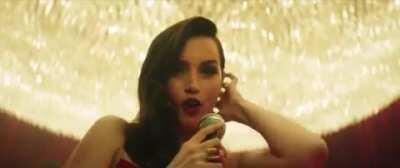 Her eyes drive me crazy