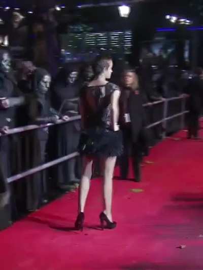 Emma attends the world premiere of 