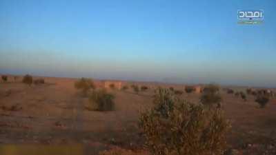 Footage of HTS fighters capturing and executing ISIS fighters in Eastern Hama. 16th of October 2017