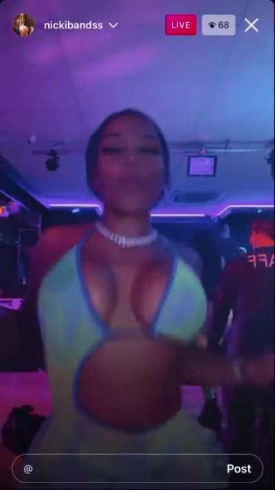 Nickibandss mrs.juiceee_