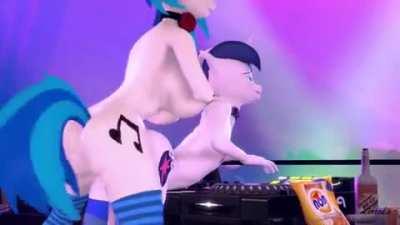 [Certedia][SFM]When the crowd demands, you better deliver. Something Shining had to be taught, the direct way.