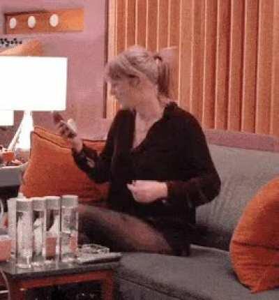 Braless taytay bouncing