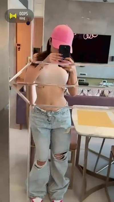 Avneet Kaur 🔥 sexy Curves