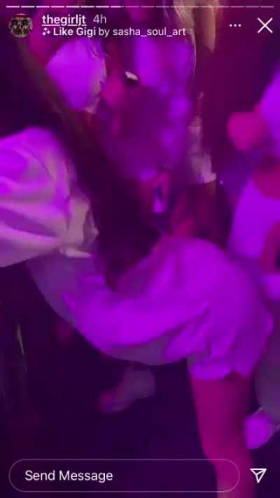 bro what the fuck was Charli D’Amelio doing at the party 💀