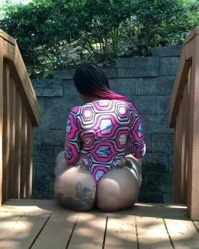 Anybody have her onlyfans. If y’all do can y’all post them. Please🙏🏾