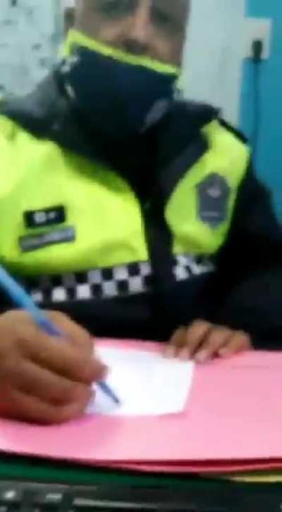 En Tucumán haces una denuncia y te puede pasar esto.