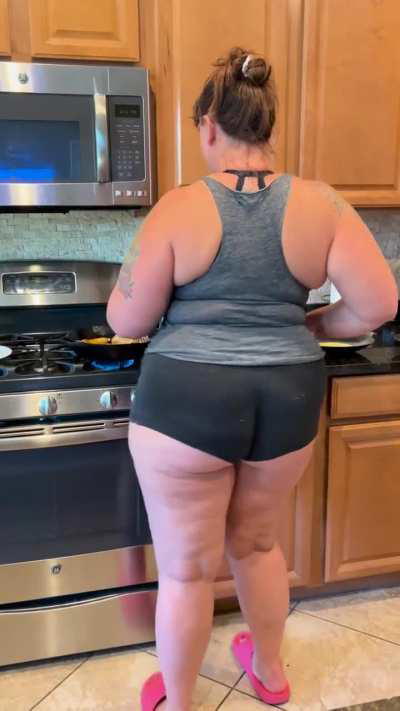 Dinner and a show😉