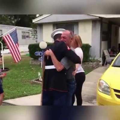 Dad hasn’t seen his son in 2 years, military reunion