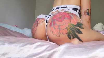 Yakuza tattoo butt flex