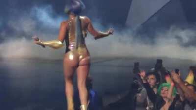 Lady Gaga's Ass Jiggling Gets Me So Hard