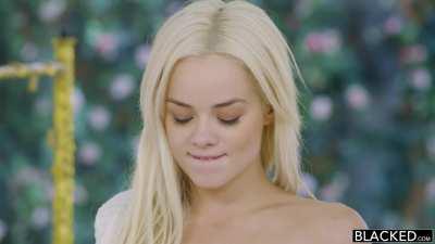 A creampie seen around the world!