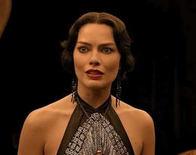 As Valerie in “Amsterdam” (2022)