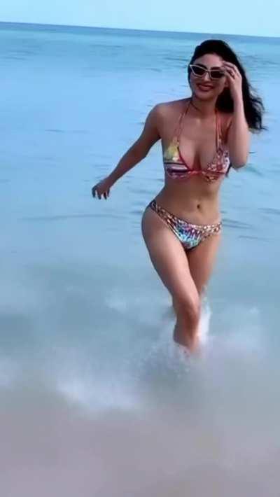 Mouni Roy has been exposing so much as of late. Here she is exposing in a sexy bikini. She deserves so much cum for this!